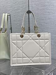 DIOR Medium Essential Tote Bag White Archicannage Calfskin-36.5*28*17cm - 2