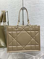 DIOR Medium Essential Tote Bag Hazelnut Archicannage Calfskin-36.5*28*17cm - 1