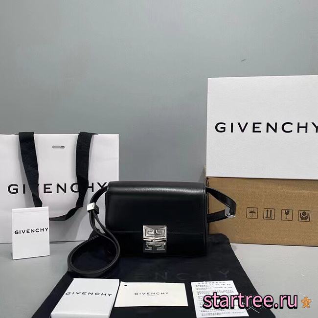 Givenchy| Medium 4G bag in box leather-17X6X12cm - 1