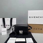 Givenchy| Medium 4G bag in box leather-17X6X12cm - 1