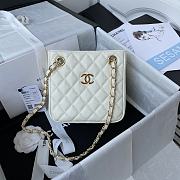 Chanel Shoulder bag White AS3716-16x15x9cm - 1