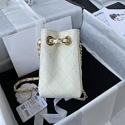 Chanel Shoulder bag White AS3716-16x15x9cm - 3