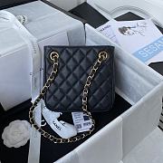 Chanel Shoulder bag Black AS3716-16x15x9cm - 4