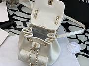 CHANEL BAKCPACK White 140318B-18x18x12cm - 3