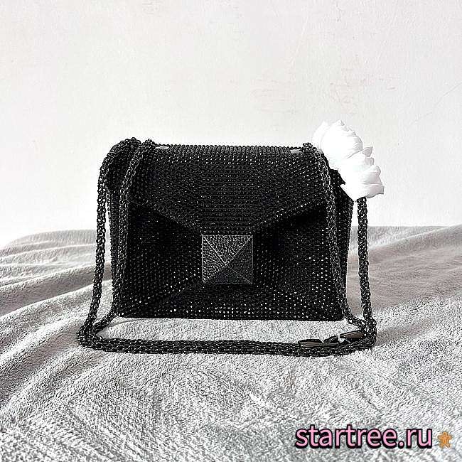 Valentino Garavani One Stud embroidered black mini bag-19cm - 1