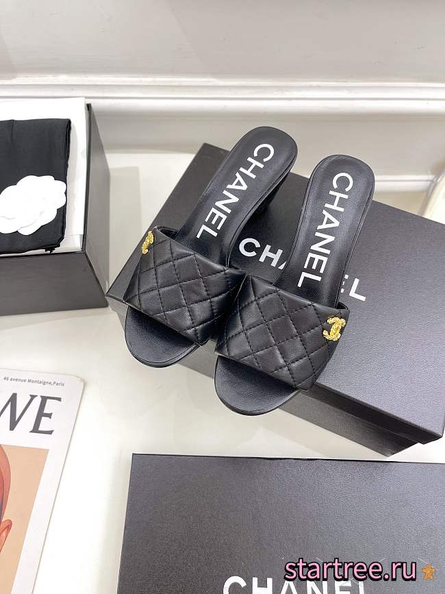 CHANEL Slipper Black - 1