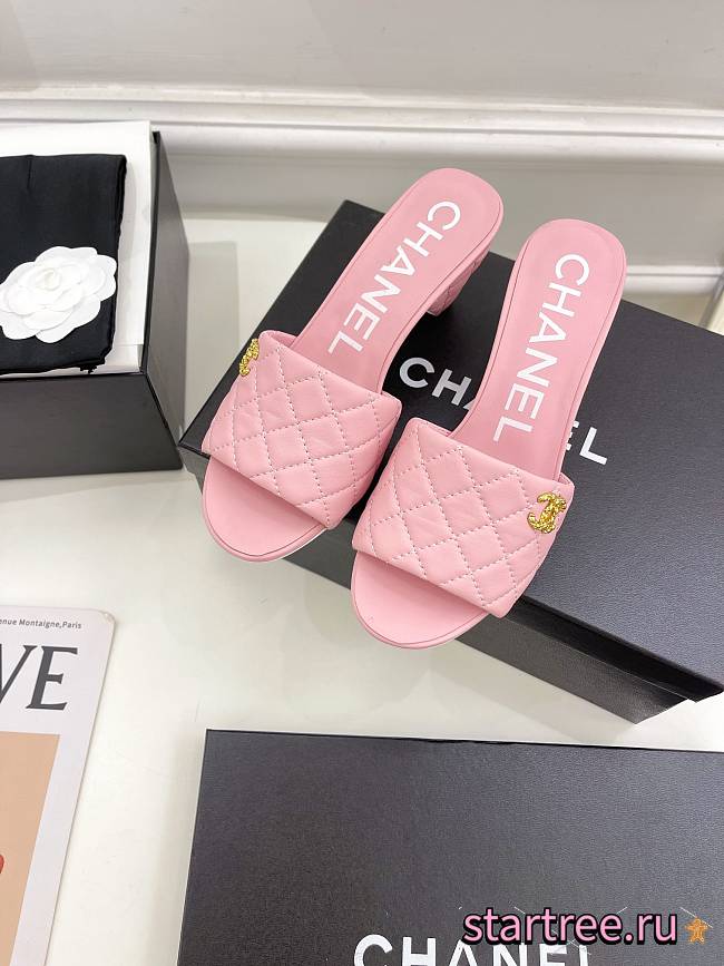 CHANEL Slipper Pink - 1