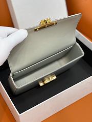 CELINE Chain Shoulder Bag Triomphe In Shiny Calfskin Light Gray-20.5 X 10.5 X 4cm - 2