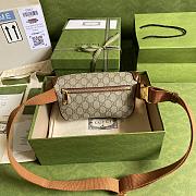 Gucci Belt bag with Interlocking - 2