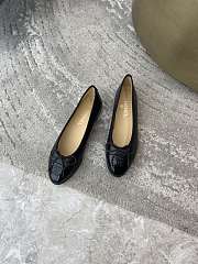 Chanel Black Two-Tone Leather Ballet Flats - 3
