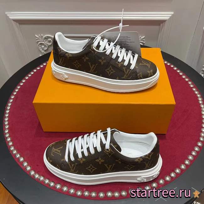 Louis Vuitton Sneakers - 1