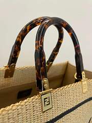 Fendi Tote Sunshine Medium Black and natural straw shopper - 4