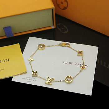 Louis Vuitton Bracele Gold 001