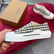 Burberry Sneaker - 4