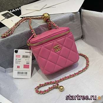 Chanel | Classic Pink Box With Chain - AP1447 - 10.5 x 8.5 x 7 cm
