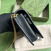 CHAIN WALLET WITH INTERLOCKING G PYTHON BOW Black - 3