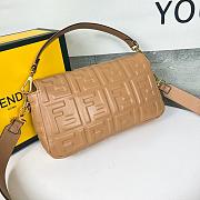 Fendi Baguette Beige leather bag - 5