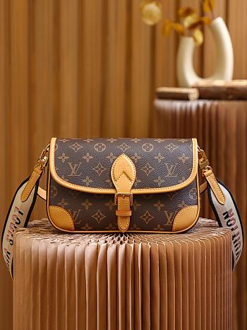 Louis Vuitton Diane Monogram Empreinte M45985