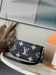 Louis Vuitton | Multi Pochette Accessoire M545777  - 3