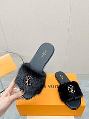  Louis Vuitton Fury Slides White - 5