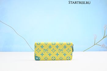 Louis Vuitton Zippy Wallet M82005