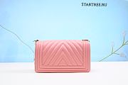 CHANEL | Boy Old Medium Light Pink Chevron - A67086 (Real Shot) - 2