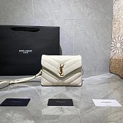 YSL | Toy LOULOU White with Gold Hareware - 467072 - 20 x 14 x 7 cm - 1