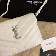 YSL | Toy LOULOU White with Silver Hardware - 467072 - 20 x 14 x 7 cm - 4