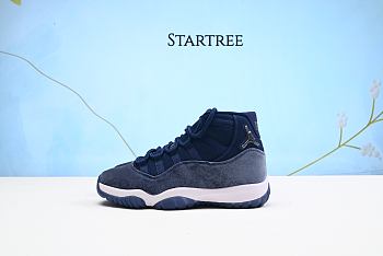 Jordan 11-AR0715-441 Sneaker