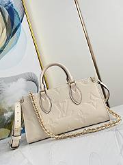 Louis Vuitton Onthego East West White - 4