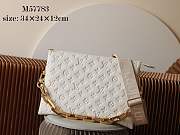 Louis Vuitton | Coussin MM Cream M57783 34x24x12cm  - 1