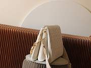 Louis Vuitton | Coussin MM Cream M57783 34x24x12cm  - 5