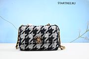 Chanel 19 Tweed Quilted Bag Black and White- 26cm  - 1