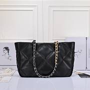 CHANEL 19 Métiers D’ART Shoulder Bag - 5