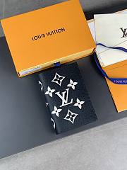 Louis Vuitton LV Passport Holder 003 - 1