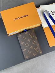 Louis Vuitton LV Passport Holder 006 - 3