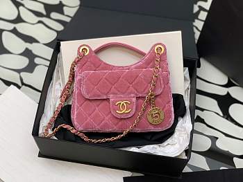 CHANEL SMALL HOBO BAG Velvet & Gold Metal Pink