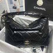 Chanel 22 Hobo Crossbody Bag in Black-33CM - 1