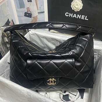 Chanel 22 Hobo Crossbody Bag in Black-33CM