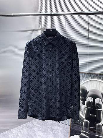 lOUIS VUITTON Reverse Monogram Fil Coupé Shirt