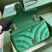 Gucci | GG MARMONT SERIES SMALL SHOULDER BAG Green Velvet  - 3
