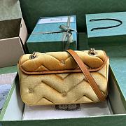 Gucci | GG MARMONT SERIES SMALL SHOULDER BAG Yellow Velvet  - 5