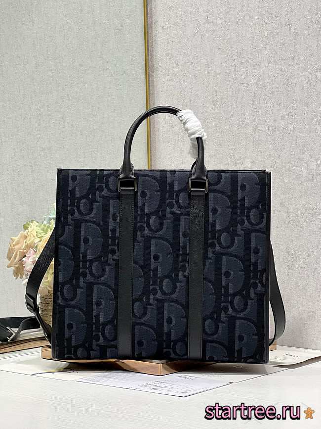 Dior East-West Tote Bag  Black Maxi Dior Oblique Jacquard - 1