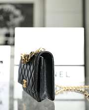 Chanel 22k Clutch with Chain in Black  - 4