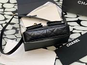 CHANEL 24P Hobo Retro Bag AS4668 Black - 4