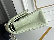 CHANEL | Classic Flap bag Caviar Gold Metal Green - A01113 - 25cm - 4