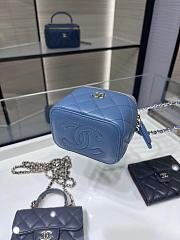 CHANEL Cosmetic Bag With Handle in Blue - 5