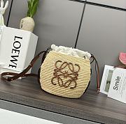 Loewe Beehive Basket bag in Raffia and Calfskin - 1