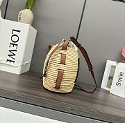 Loewe Beehive Basket bag in Raffia and Calfskin - 5