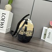 Loewe Beehive Basket bag in Raffia and Calfskin in Black - 2